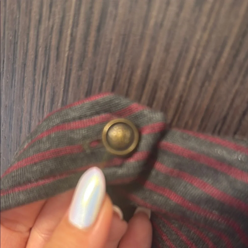Gucci Striped V-Neck Classic Short Sleeve Shirt